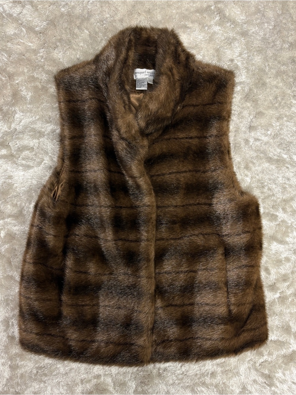 Beautiful Vintage Newport News Brown Faux Mink Brown/Black Vest